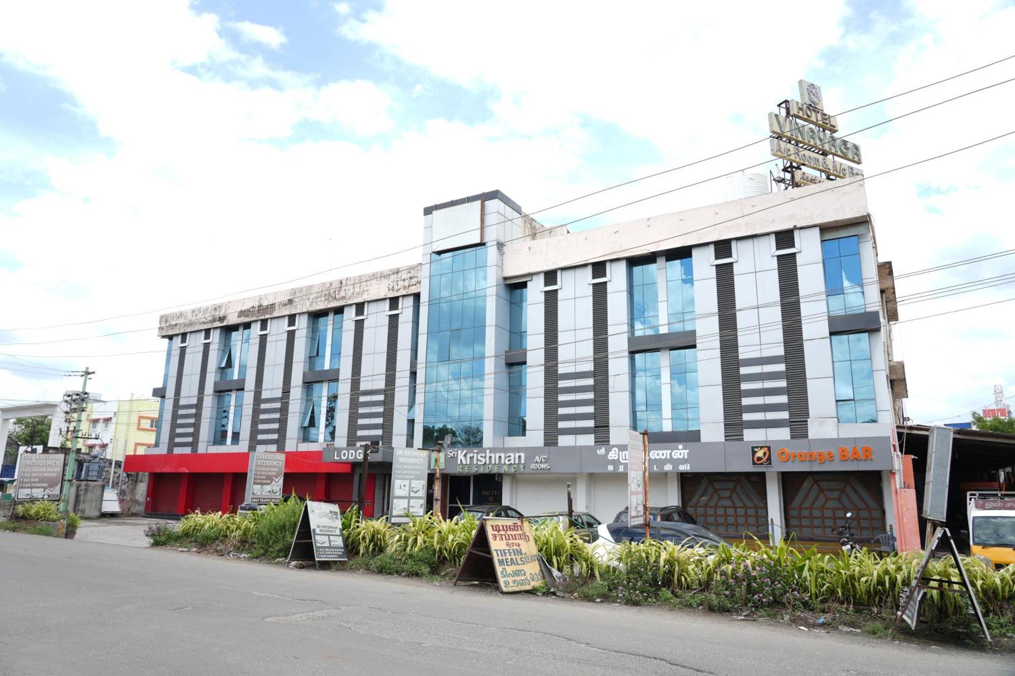 ホテル Sri Krishnan Residency Pollāchi エクステリア 写真