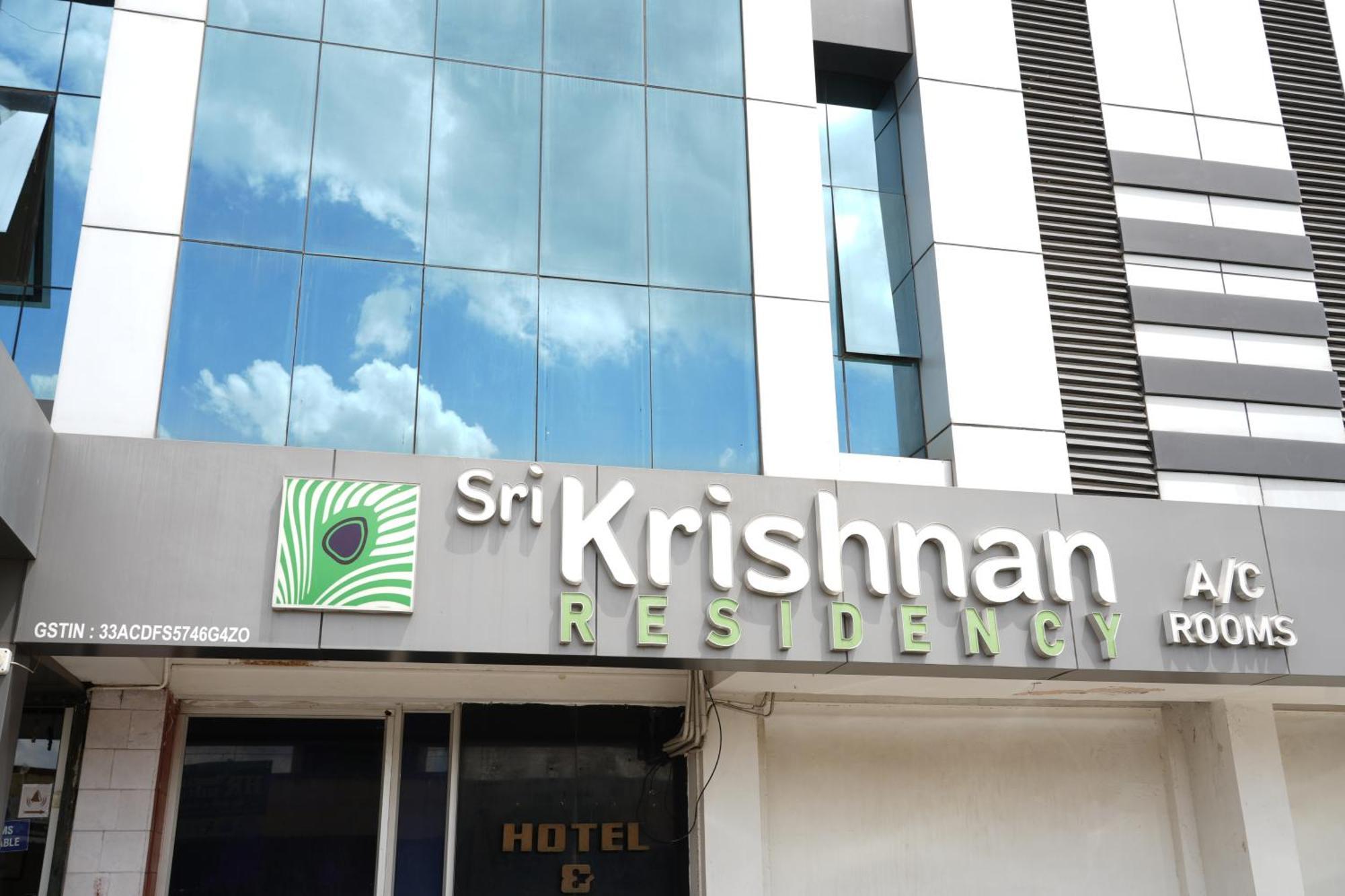 ホテル Sri Krishnan Residency Pollāchi エクステリア 写真